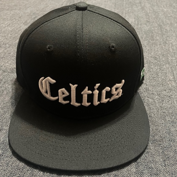 Boston Celtics Hat - Picture 1 of 3